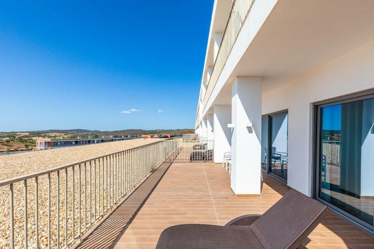 Algarve Race Resort - Hotel Montes de Cima Zewnętrze zdjęcie