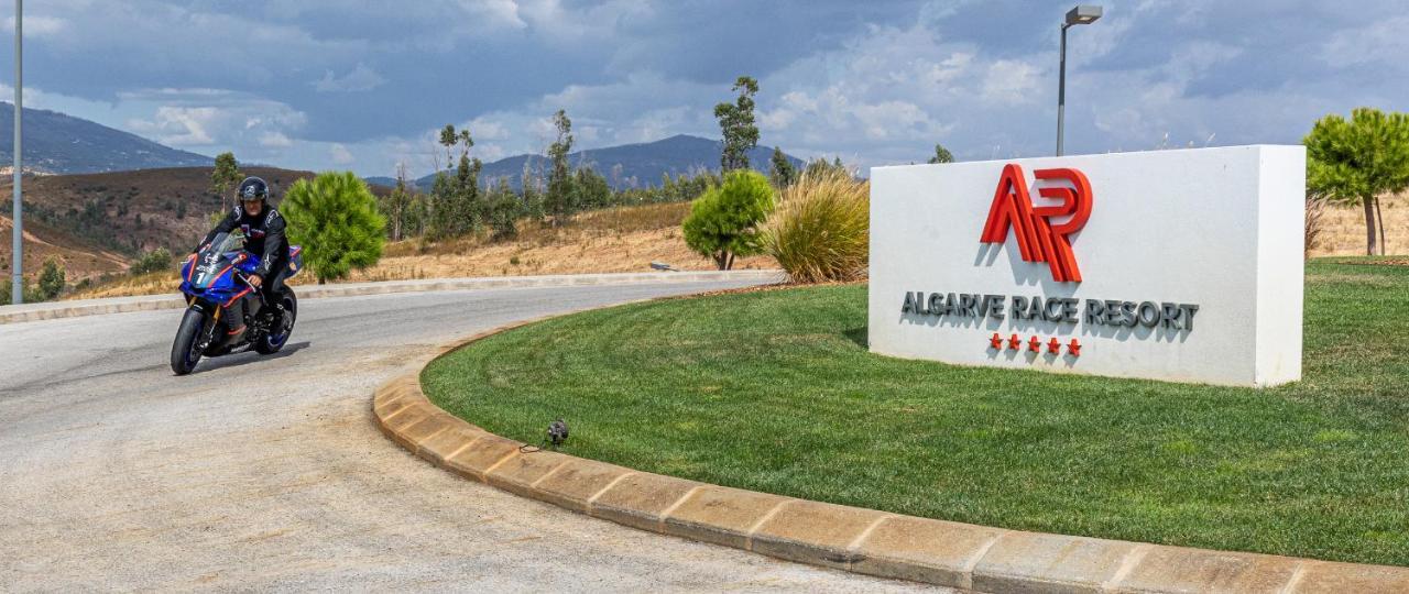 Algarve Race Resort - Hotel Montes de Cima Zewnętrze zdjęcie